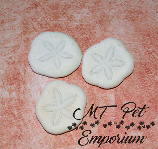 Sea Cookie 1 count - FREE for orders $10.00 and over. (After all discounts and before shipping, ONE FREEBIE PER SHIPMENT.)