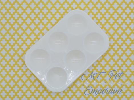 1 Feeding Tray - FREE for orders $5.00 and over. (After all discounts and before shipping, ONE FREEBIE PER SHIPMENT.)